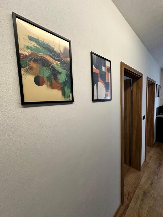 Strateny Kluc Revuca Bagian luar foto