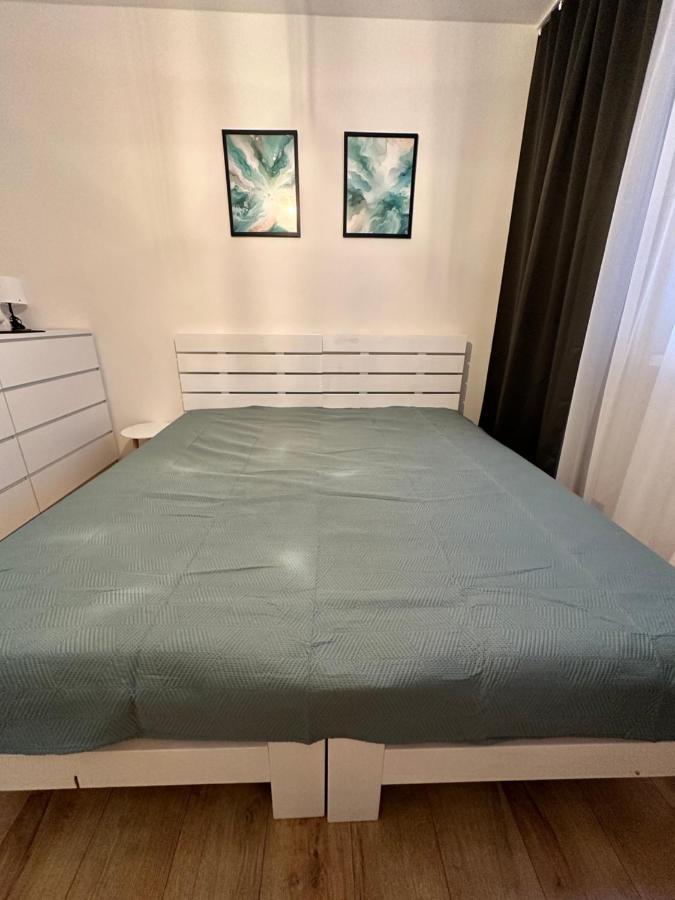 Strateny Kluc Revuca Bagian luar foto
