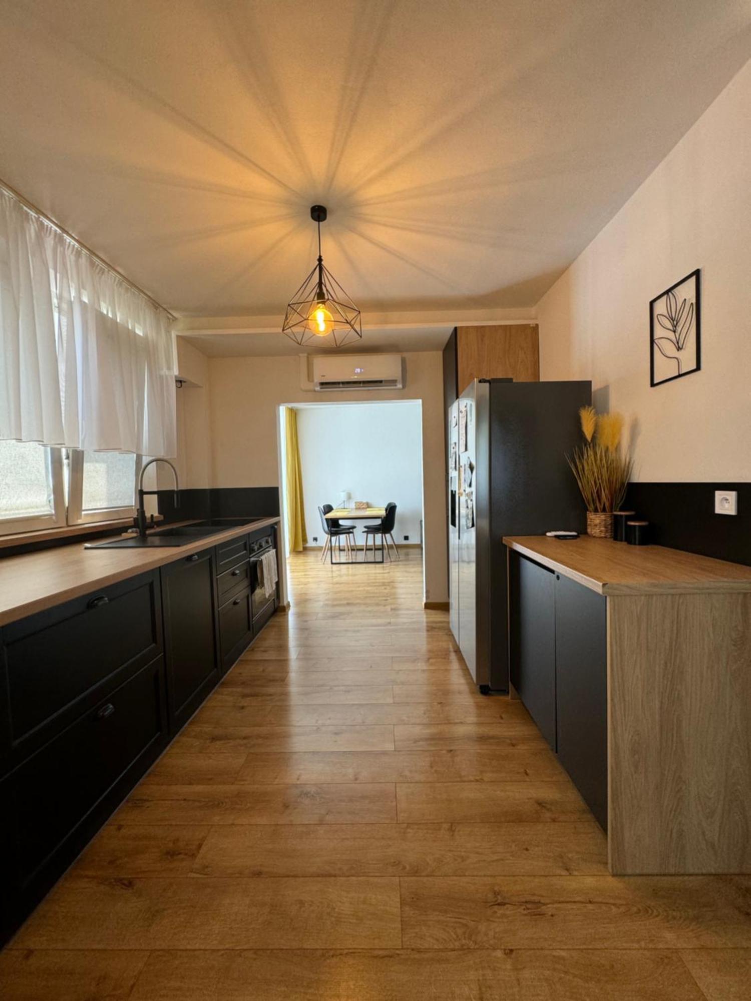 Strateny Kluc Revuca Bagian luar foto